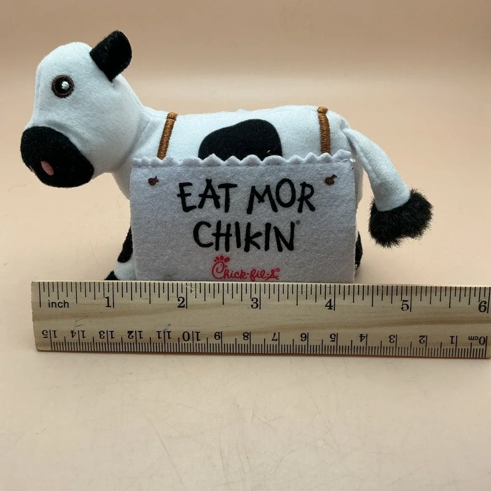 CHIK FIL A, Cow Plush, Eat Mor Chikin, Stuffed Animal Promotional 2024‎